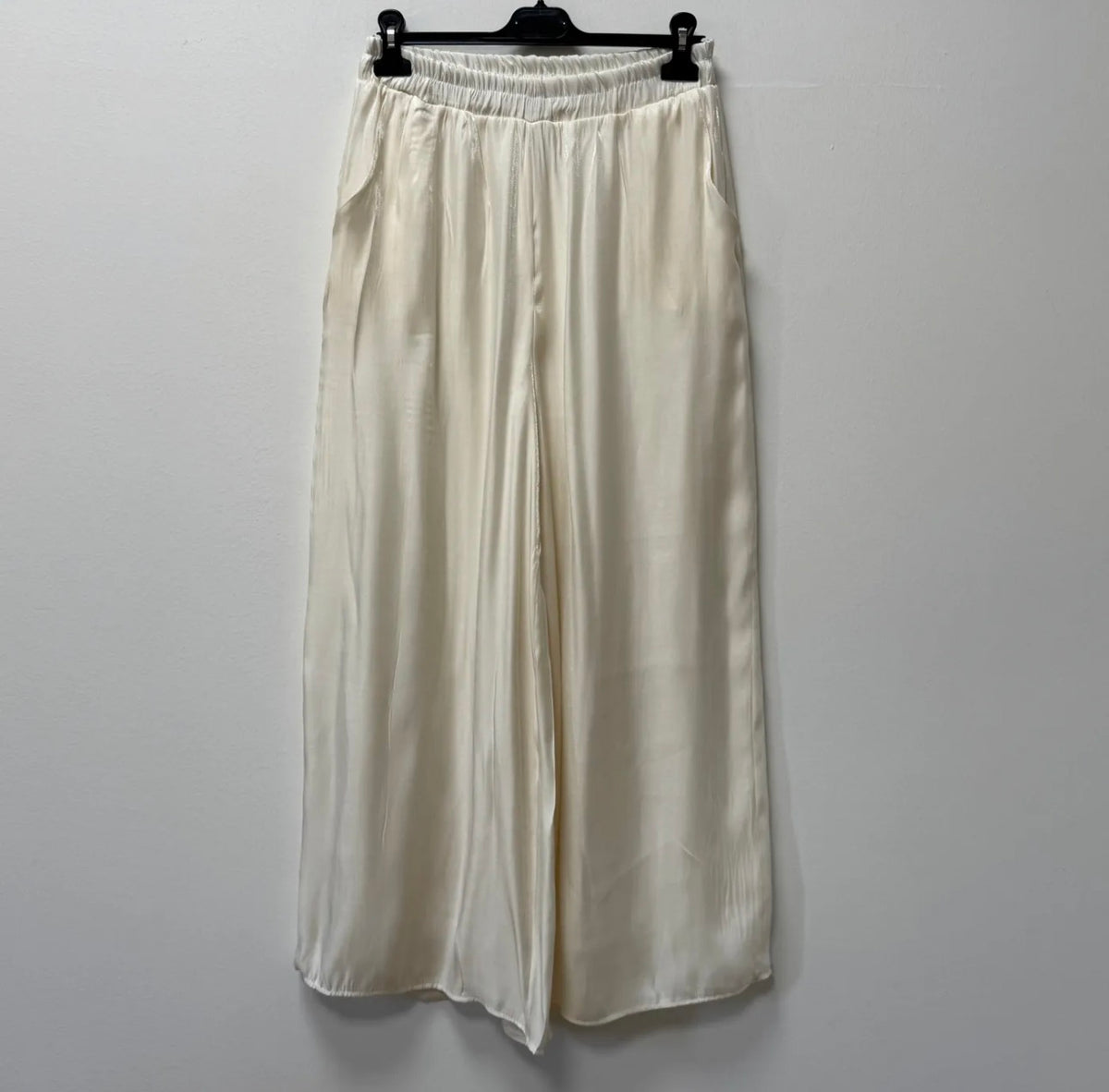 Seidige Hose