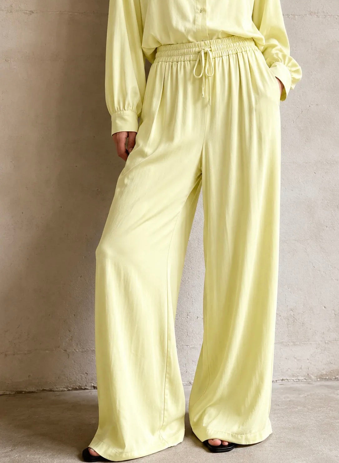 Wide Leg Tencel Hose – 100 % Lyocell 🌿