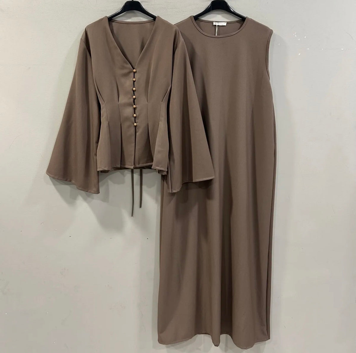SET MIT UNTERKLEID