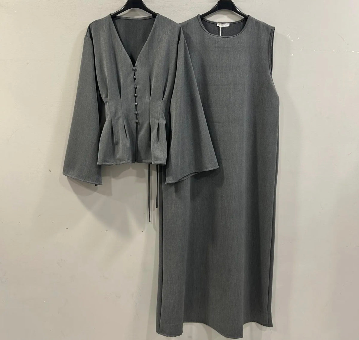 SET MIT UNTERKLEID